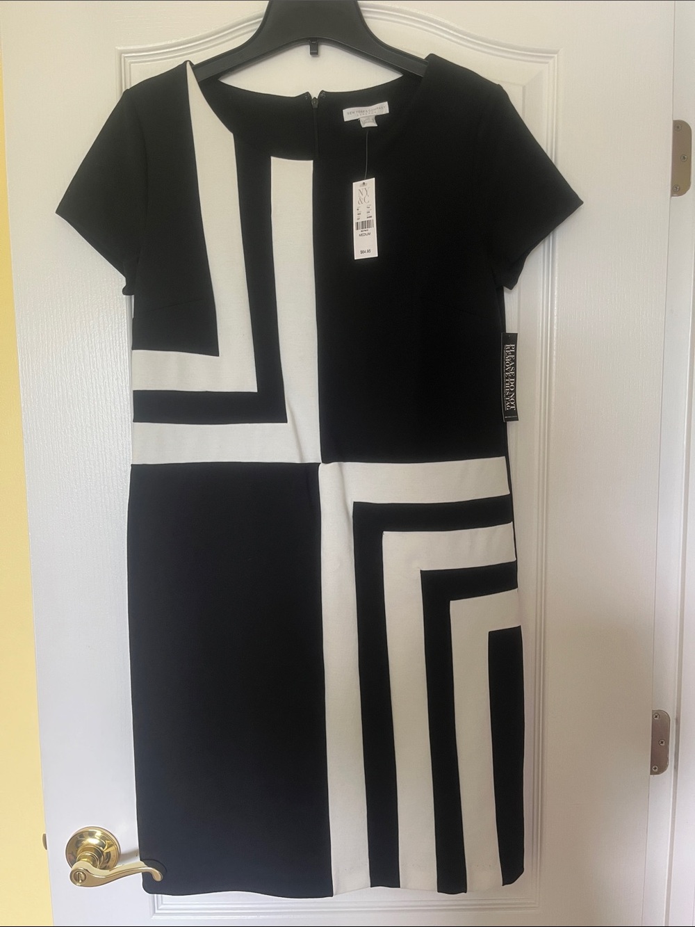 New York & Company Black and White Geometric Dress
